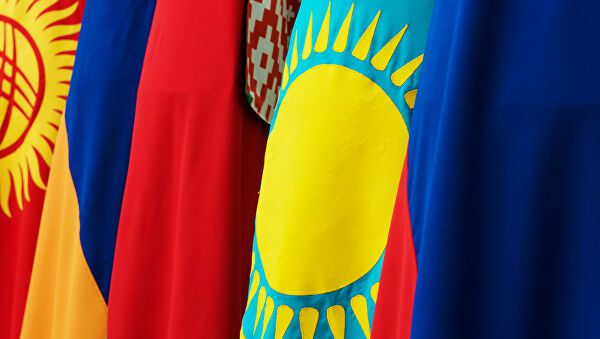 Выход Казахстана из ЕАЭС крайне маловероятен — Денис Бердаков