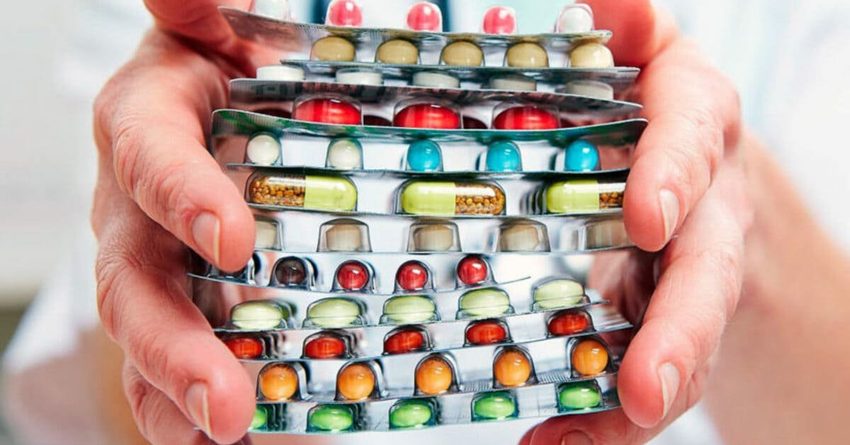 ФОМС увеличит запасы лекарств в регионах КР
