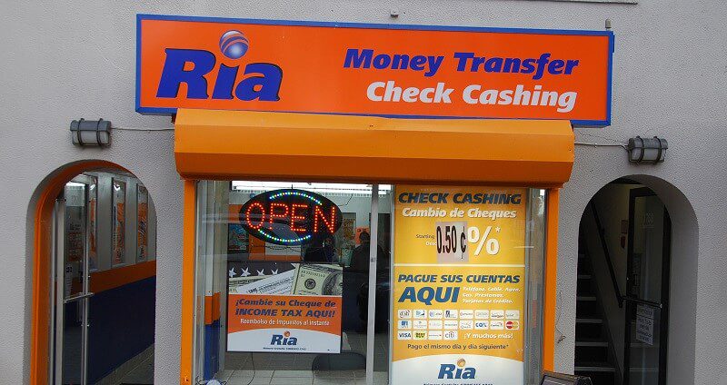 «БТА Банк» приостановил денежные переводы по системе RIA