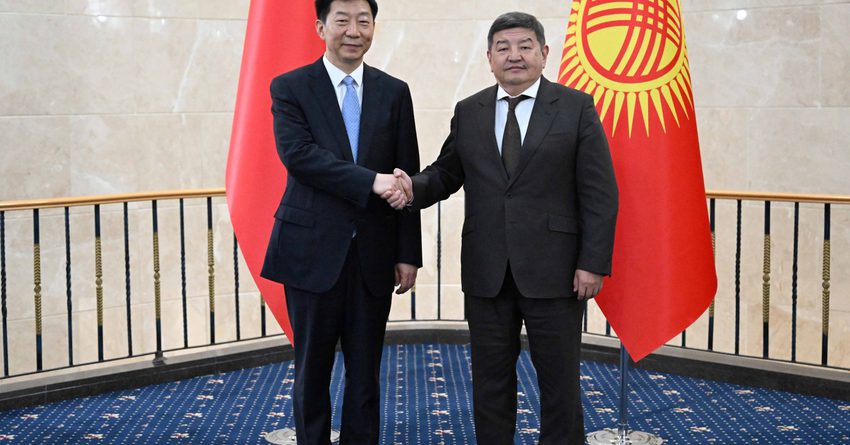 Кабмин провел встречу с главой провинции Шэньси (КНР)