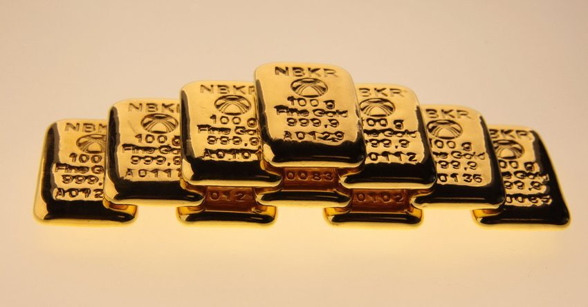 Золотые запасы КР составляют 13.7 тонны