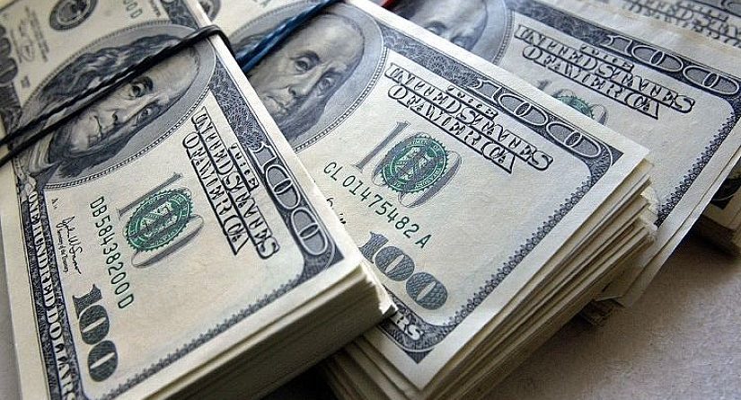 Комбанки приобрели $9.8 млн на валютных торгах. Курс доллара стабилен