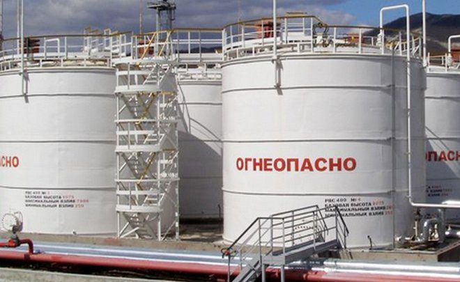 Кыргызстан дал кредиты под 0.1% двум российским нефтетрейдерам