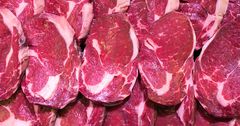 В Госантимонополии рассказали о причинах повышения цен на мясо