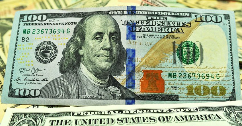 Доллар упал в цене на валютных торгах
