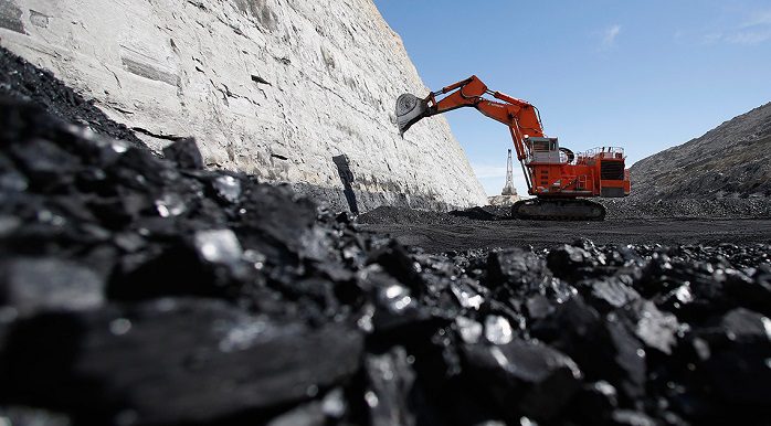 На месторождении Кара-Кече начата добыча угля