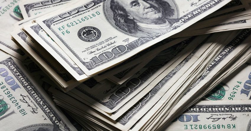 В ноябре спрос комбанков на валюту вырос в 1.4 раза