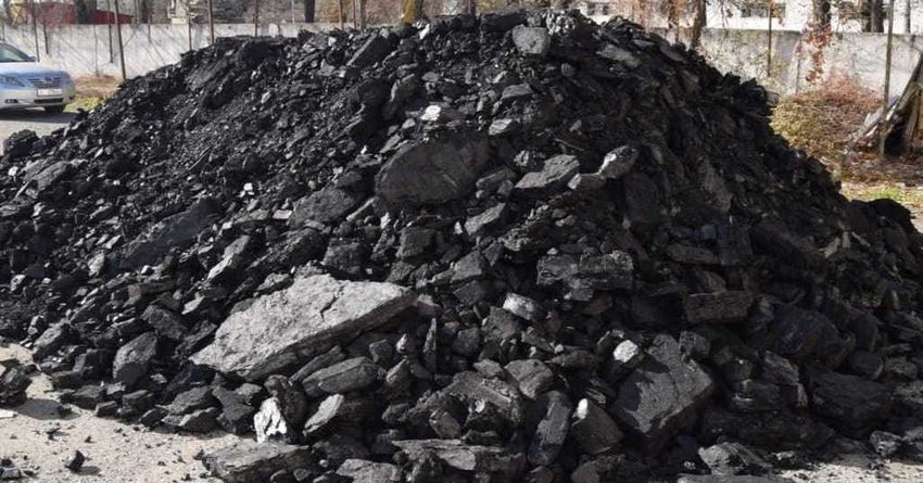 Минтруда закупит уголь для интернатов и управлений на 8.7 млн сомов