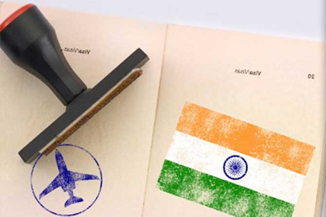 Индия возобновила выдачу виз пяти категорий