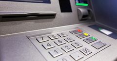 Количество банкоматов в КР за год выросло на 11.4%
