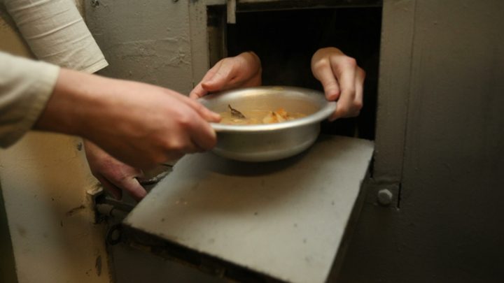 В 2023 году на питание заключенных ушло 318 млн сомов