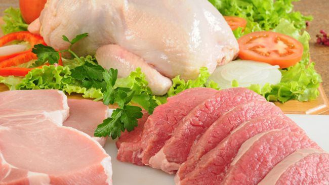 В Кыргызстане самые высокие цены на свинину и птицу в ЕАЭС