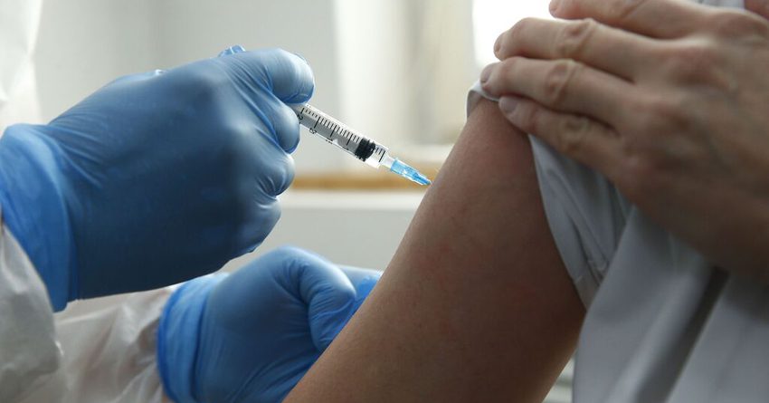 В КР внедрен «Единый реестр вакцинированных лиц против COVID-19»