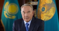 Назарбаев сложил с себя полномочия президента Казахстана