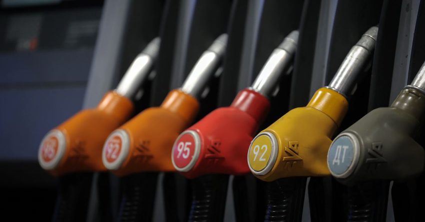 Нефтетрейдерам выделят 2 млрд сомов на покупку ГСМ