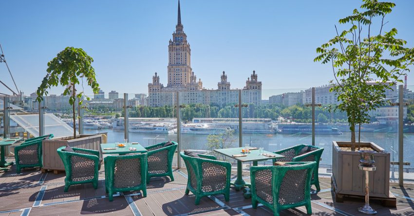 В Москве предложили отменить НДС для ресторанов