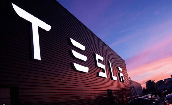 За последние месяцы Tesla заработала $342 млн