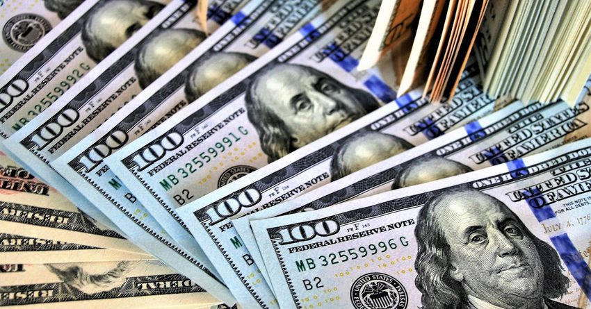 Комбанки КР купили на валютных торгах почти $10.2 млн
