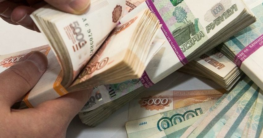 В Казахстане банкам разрешат вывезти накопленные в кассах наличные рубли