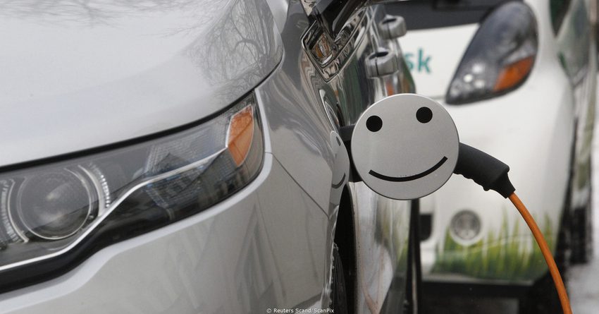 Правительство КР предлагает отменить ввозную таможенную пошлину на электромобили