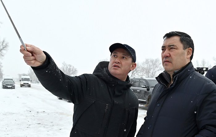 Жапаров Бишкек-Кара-Балта жолун бүтүрүүнү тапшырды