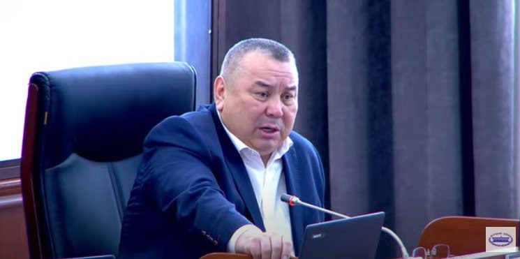Депутат просит бизнесменов отремонтировать крыши домов балыкчинцев