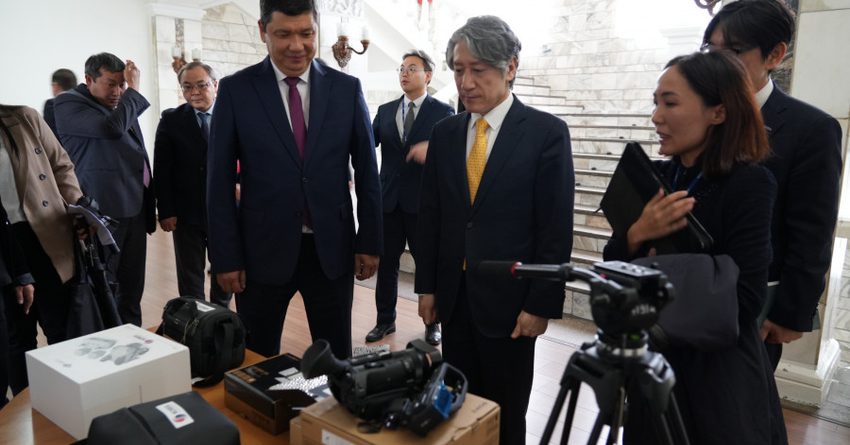 KOICA медициналык жабдууларды сатып алуу үчүн Бишкекке 270 миң доллар берди
