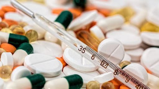 Из-за COVID-19 в КР запретят экспорт лекарств на полгода