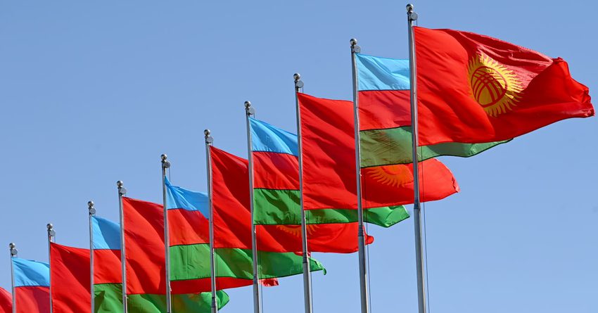 Делегации Азербайджана перечислили инвестиционные преимущества КР