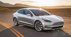 Убыток Tesla за прошлый год составил $2.2 млрд