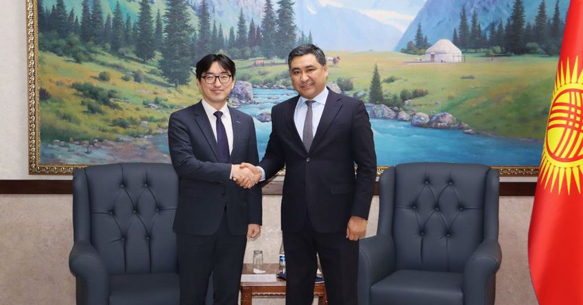 Министр экономики провел встречу с корейскими партнерами
