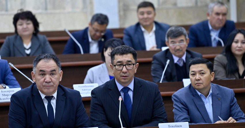 Комитет ЖК рассмотрел кандидатуру Текебаева на должность главы Минтранса