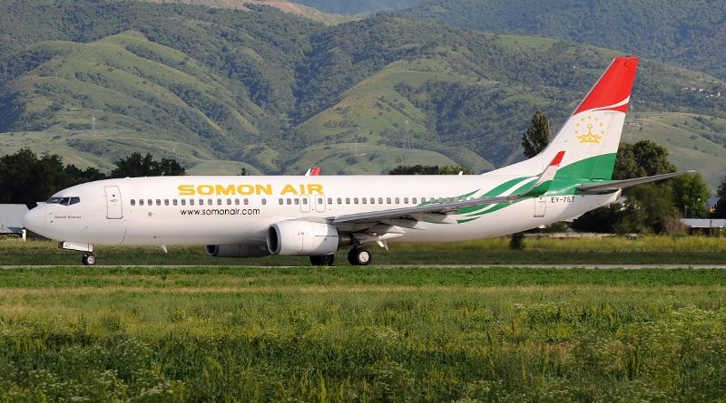 Кыргызстан разрешил летать таджикским самолетам