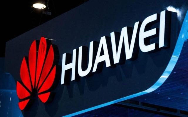 Huawei представила складной смартфон за $2 тысячи 600