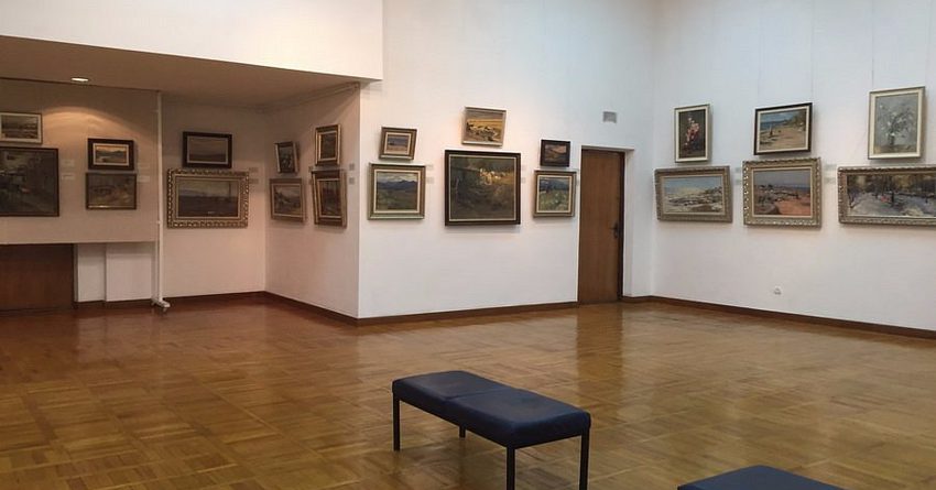 В музей Айтиева купят экспонаты у местных скульпторов и художников
