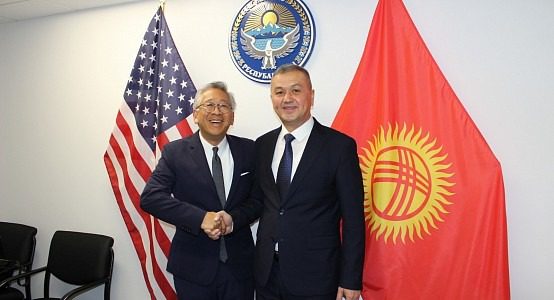АКШ кыргызстандыктар үчүн виза мөөнөтүн узартууну талкуулоодо