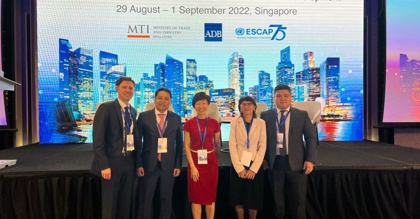 Замглавы Минэкономики КР выступила на форуме в Сингапуре