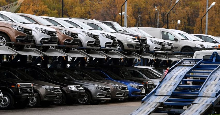 В КР выявили контрабанду автомобилей на 13 млн сомов