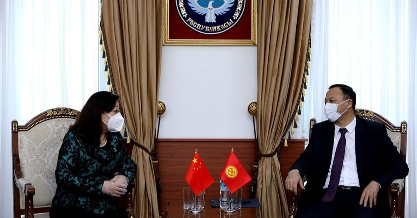 Кыргызстан продолжает переговоры с КНР о реструктуризации госдолга