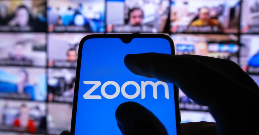 Квартальная выручка Zoom достигла $328.2 млн