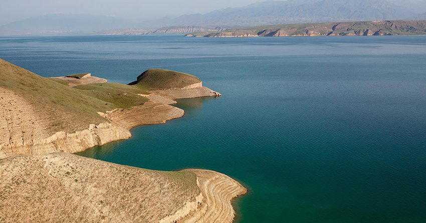 Объем воды в Токтогульском водохранилище составляет 11.2 млрд кубометров