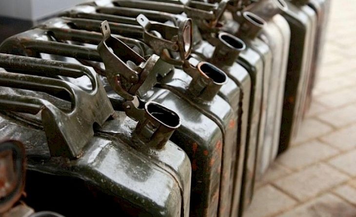 В Баткене пресекли попытку вывоза контрабандного дизельного топлива