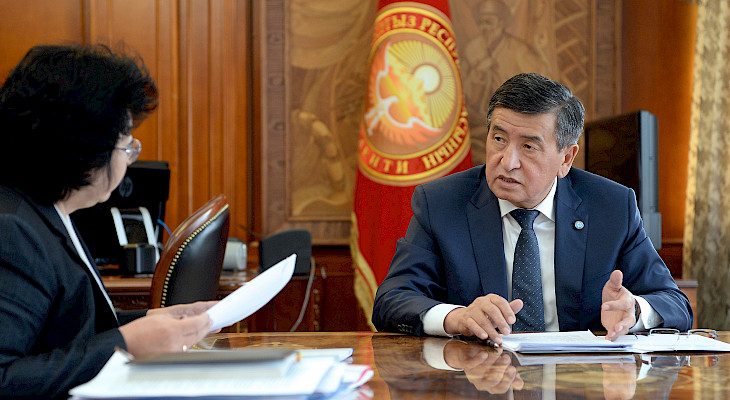 Министр Жеенбаева: “Жолдорду оңдоп-түзөө иштери убагында бүткөрүлөт”