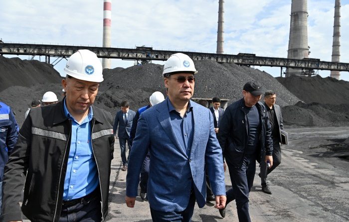 Президенту рассказали о переводе ТЭЦ Бишкека на местный уголь