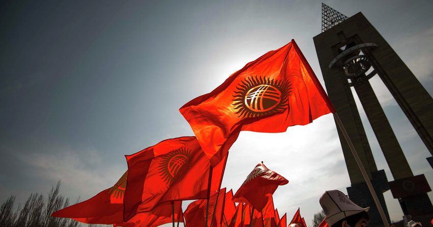 За 16 лет экономика Кыргызстана отстала от соседей