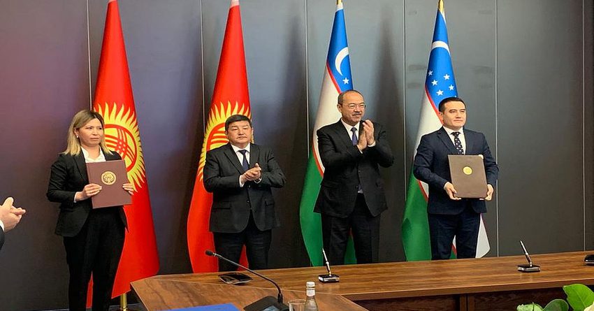 Кыргызстан и Узбекистан подписали ряд документов о сотрудничестве