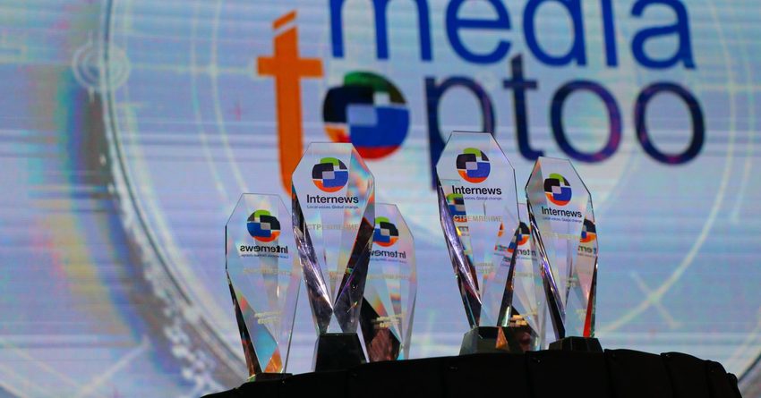 «Акчабар» получил награду за профессионализм в сфере журналистики