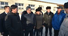 Премьер-министр КР ознакомился с деятельностью молокоперерабатывающего завода в Нарыне