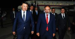 Армениянын Премьер-министри Никол Пашинян иш сапары менен Кыргызстанга келди