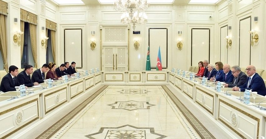 Азербайджан и Туркменистан нарастили товарооборот